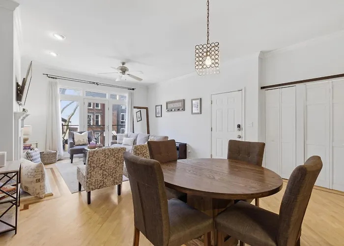 Appartement Heart Of East Village 2-bed 2-bath Peaceful Oasis Chicago